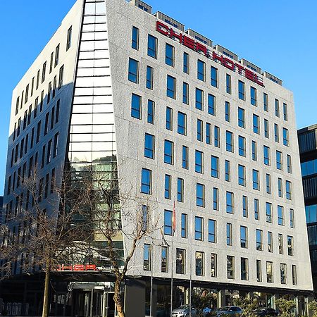 Cher Hotel & Spa Taksim Estambul Exterior foto The headquarters of the company in Frankfurt