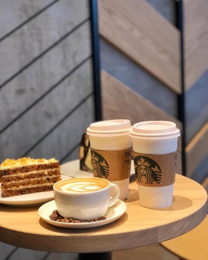 Cher Hotel & Spa Taksim Estambul Exterior foto Starbucks coffee