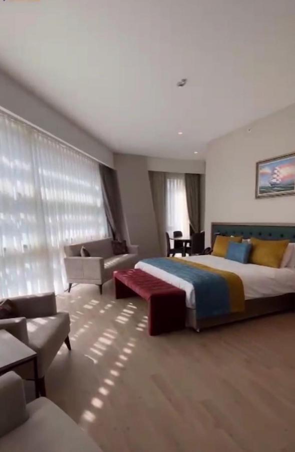 Cher Hotel & Spa Taksim Estambul Exterior foto A bedroom at the hotel