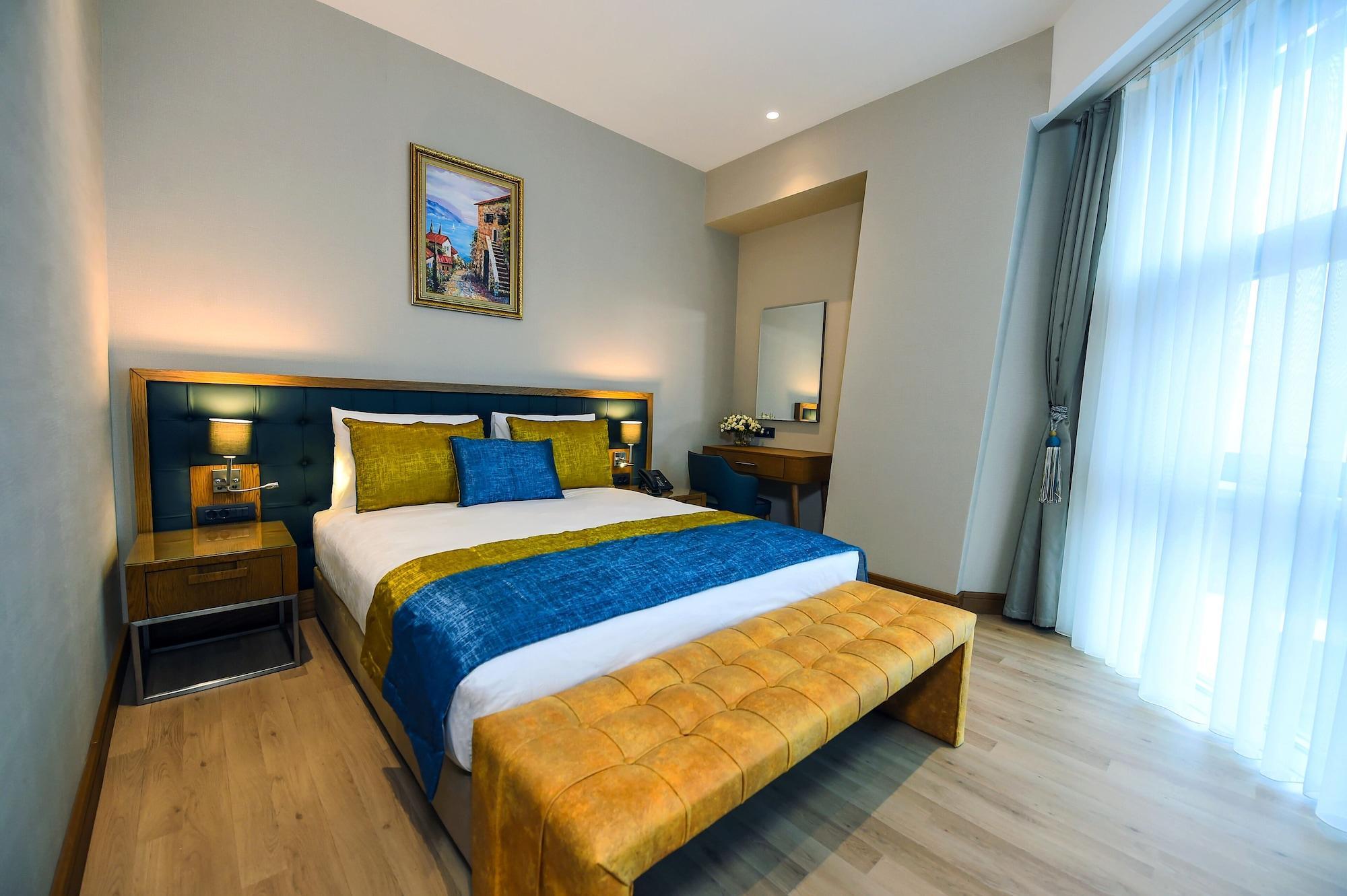 Cher Hotel & Spa Taksim Estambul Exterior foto A bedroom at the hotel