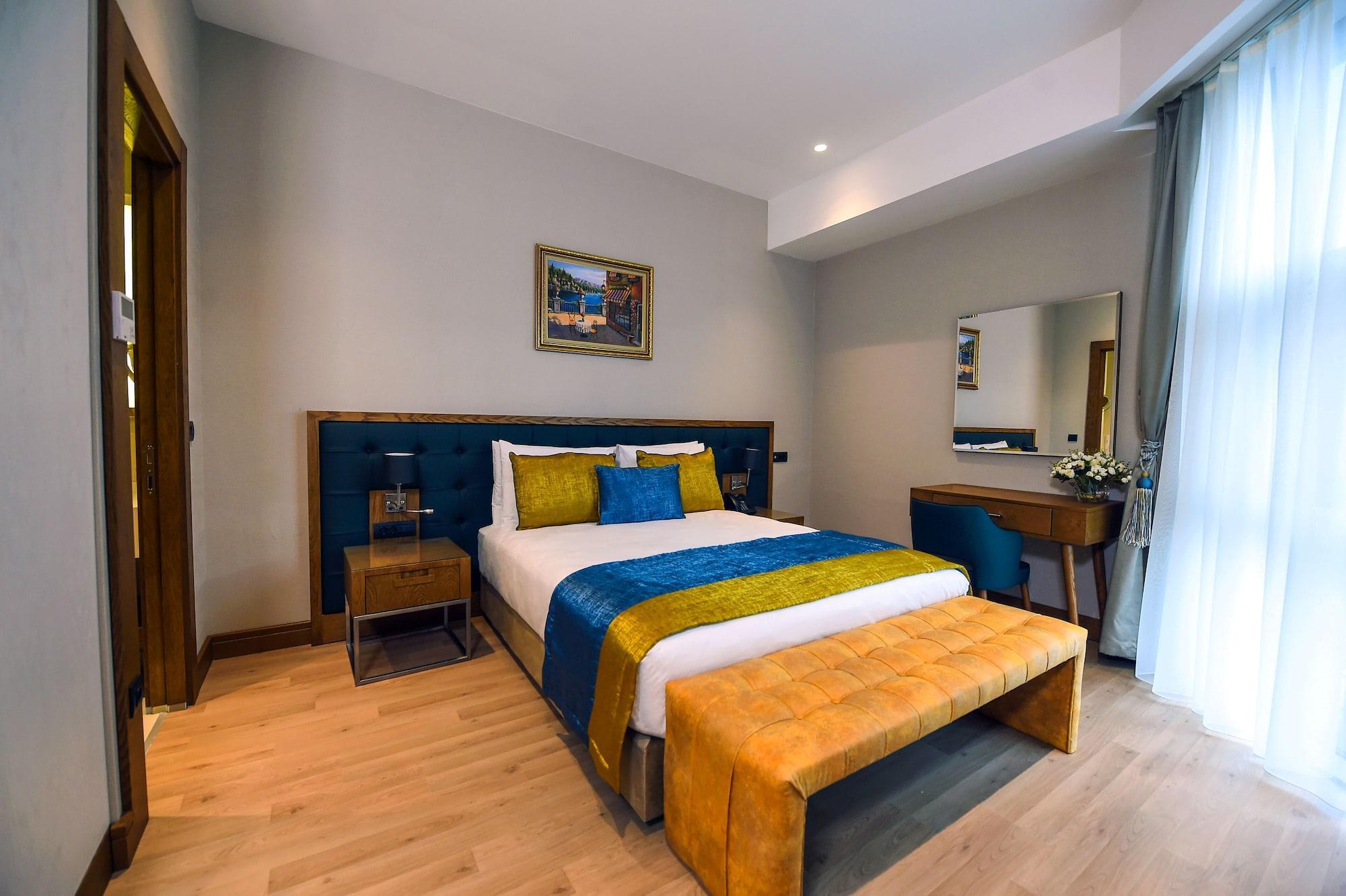 Cher Hotel & Spa Taksim Estambul Exterior foto A bedroom at the hotel