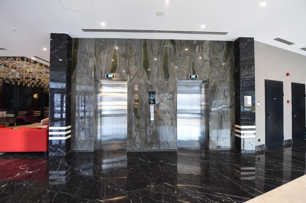 Cher Hotel & Spa Taksim Estambul Exterior foto The elevators at the hotel
