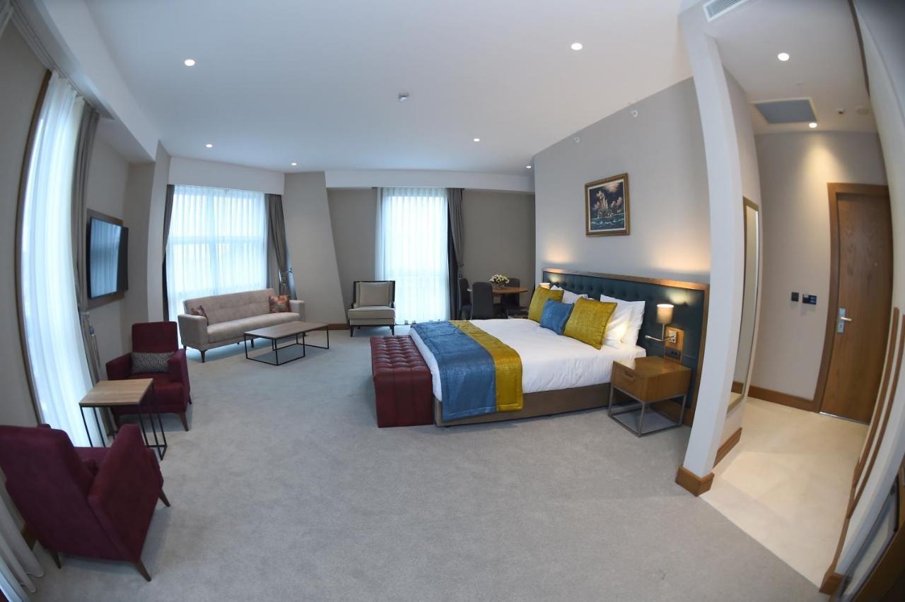 Cher Hotel & Spa Taksim Estambul Exterior foto A suite at the hotel