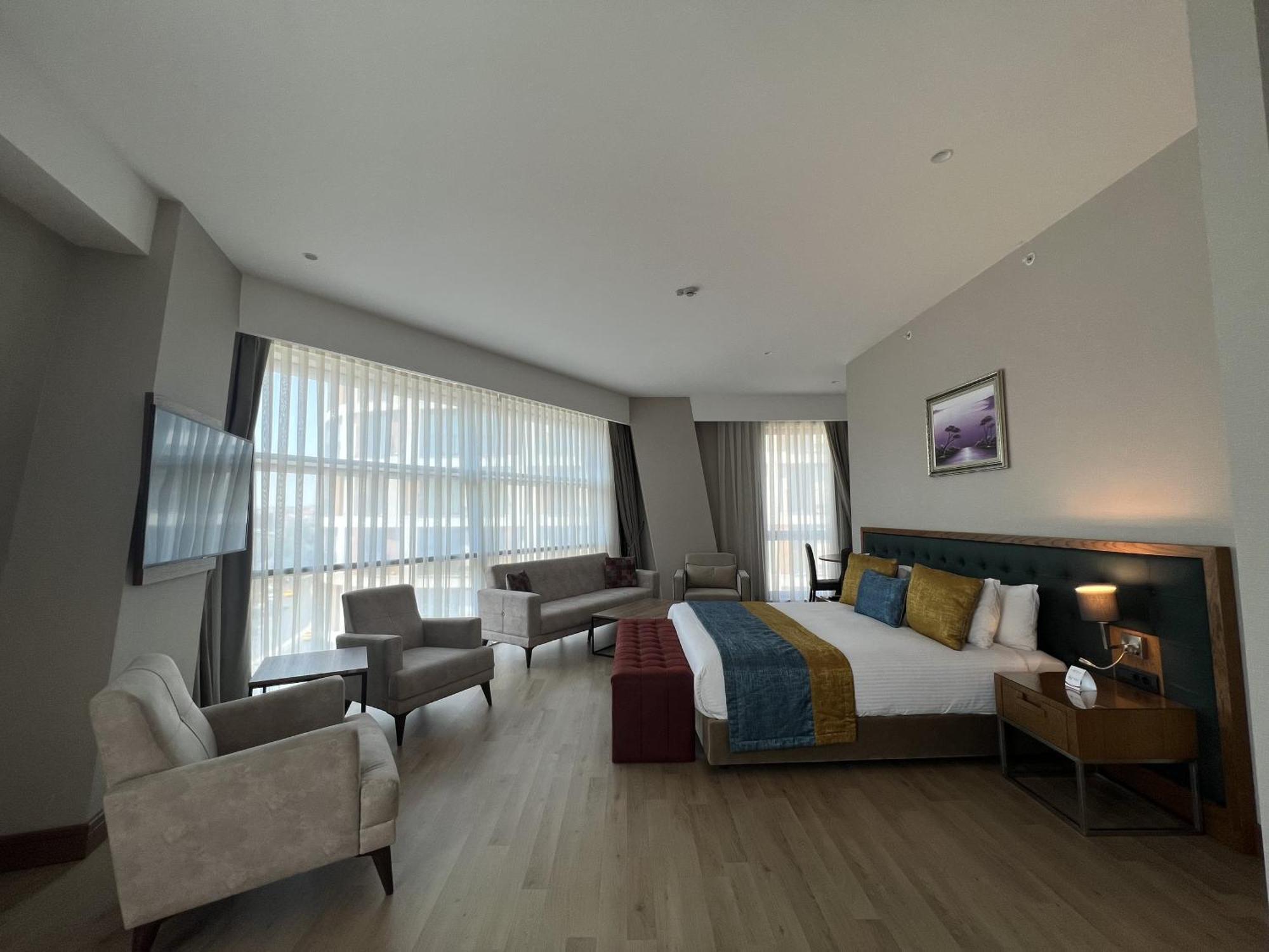 Cher Hotel & Spa Taksim Estambul Exterior foto Suite room at the hotel
